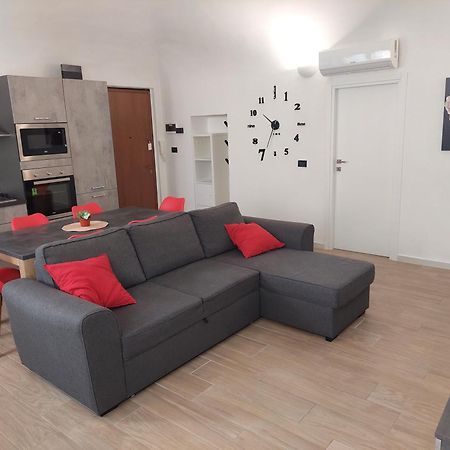 Novi Outlet Apartment Novi Ligure Eksteriør billede
